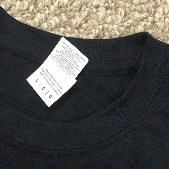 T-Shirt - Picture 6 of 6